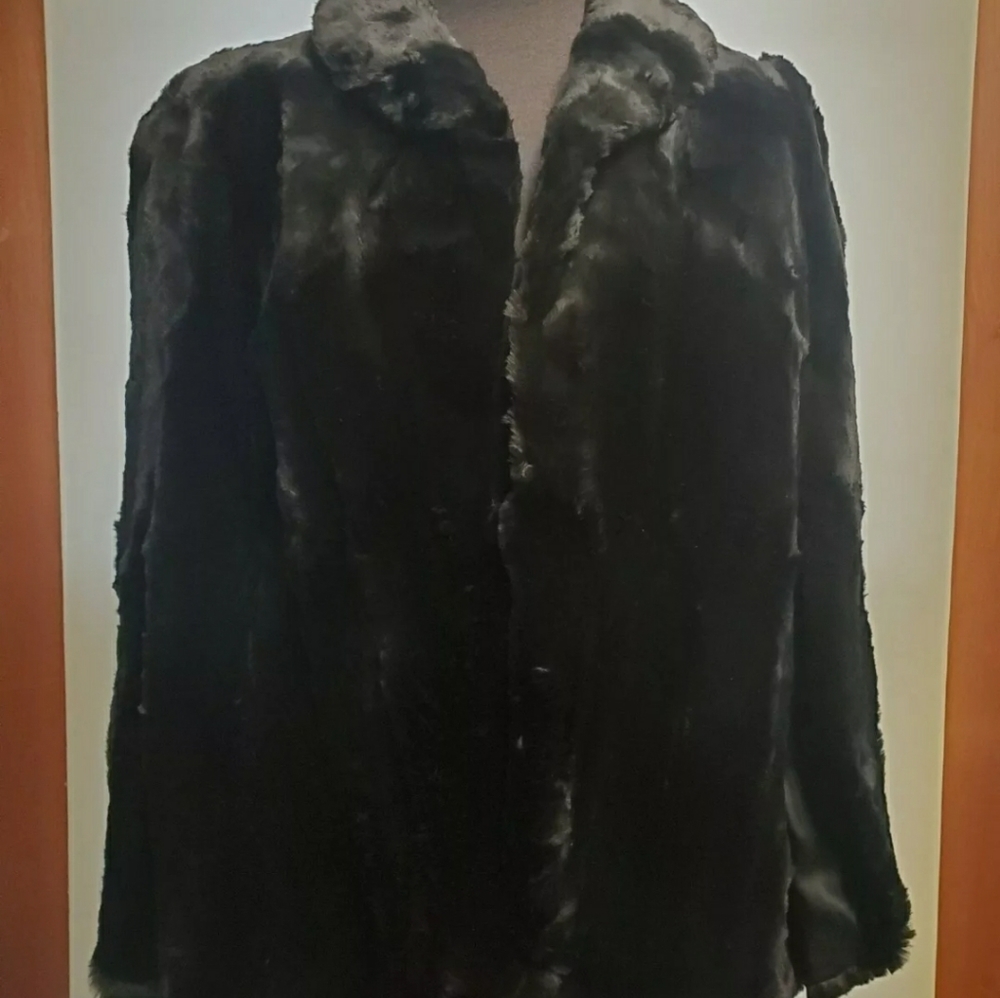 Vintage Black Genuine Rabbit Fur Caplet